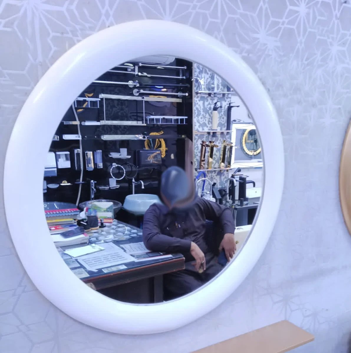 Home Bathroom Designer Luxury Mirrors Round, Decore Looking Mirror – Grace  International ( Factory in Gujranwala )